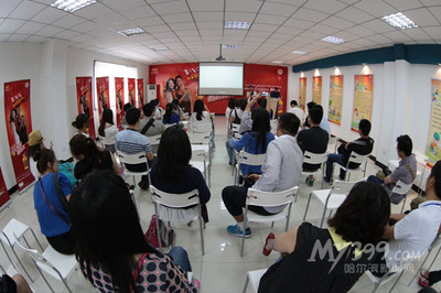 網絡媒體龍江行 走進金龍魚哈爾濱工廠，見證“透明行動”下的品質堅守